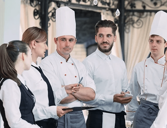 El turismo impulsa el primer empleo y suma oportunidades para jóvenes sin&nbsp;experiencia