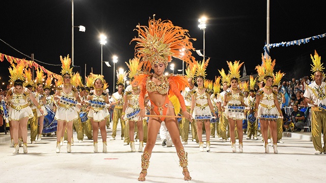Carnaval récord: 3 millones de turistas y un gasto que superó el billón de&nbsp;pesos