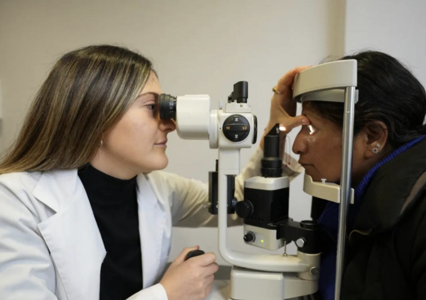 Con la gestión de Durand, más de 2.000 vecinos pasaron por las jornadas de detección y 70 recuperaron la visión con cirugías gratuitas: “Una gestión que no te deja tirado, sino que te acompaña”